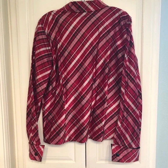 🖤❤️ Ann Taylor French Cuff 100% Silk Blouse - Picture 2 of 9